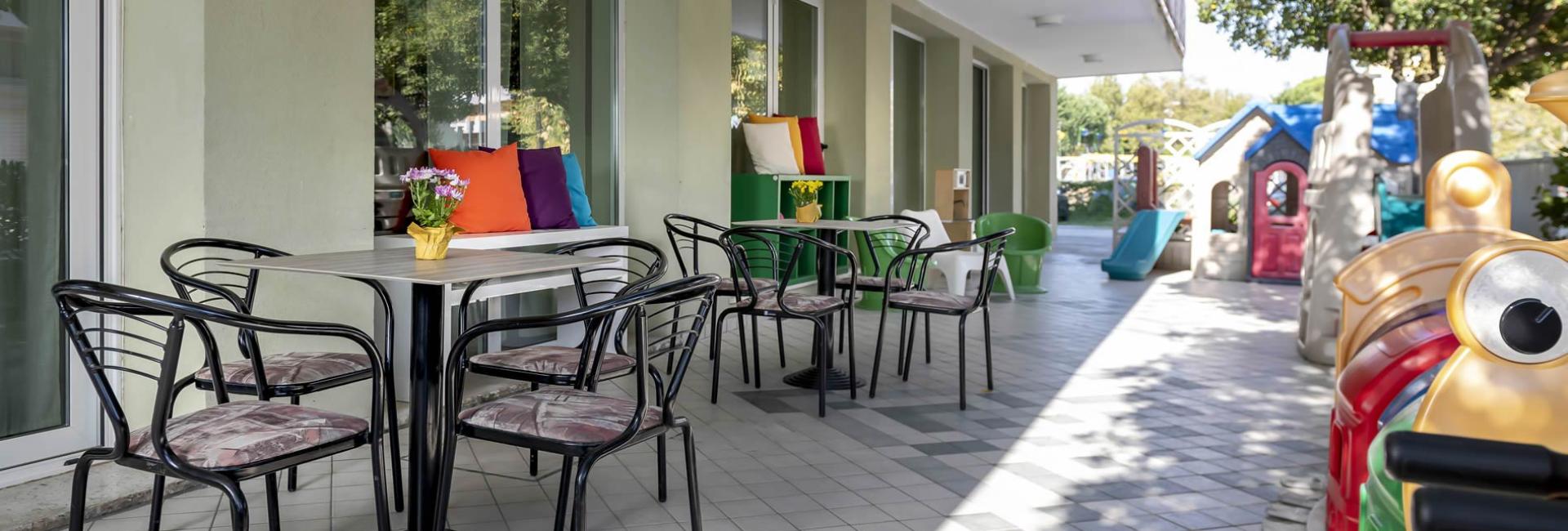 hotelcristallomisano en contacts 001